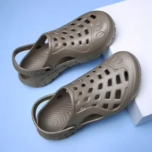 Новые летние Стиль Для мужчин неразъёмная застёжка-Босоножки с открытым носком в Корейском стиле-Стиль тенденции пляжные пористый Обувь, сандалии Мягкая подошва сандалии Мужская Мода