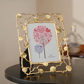 

1PCS Northern Europe Creative Photo Frame European Style Retro Gold Ginkgo Leaves 6 Inch 7 Inch Picture Frames
