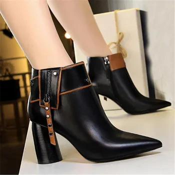 

Rivet chain Chunky Heel Bootie Pointed Toe Block Heel Zipper Boots 2020 Spring Autumn Women Sexy Nightclub Ankle Boots Women