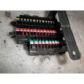 

2025451401 box Reles/Fuses Mercedes C Class Saloon (bm 202) Mercedes-Benz Bm Serials 202 Saloon 2.2 Diesels