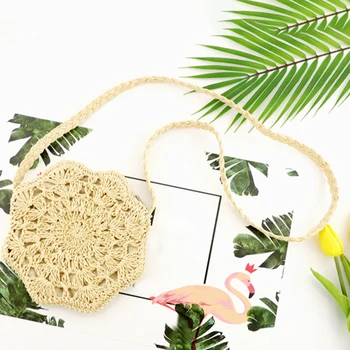 

Women Straw Crossbody Bag Rattan Small Round Beach Shoulder Messenger Bag for Outdoor Shopping Traveling Ornaments