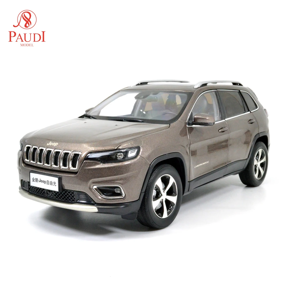 1/18 1:18 Новинка Cherokee коричневая литая модель автомобиля Игрушечная модель автомобиля открываются двери