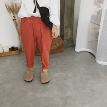 Детские повседневные штаны в Корейском стиле коллекция года, осенняя одежда новые стильные однотонные обтягивающие штаны из чистого хлопка для мальчиков и девочек длинные штаны для малышей