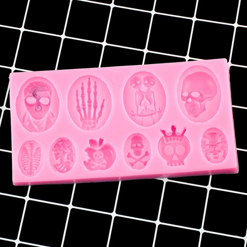 

1 Set Halloween Mold Witch Bone Ghost Bat Silicone Fondant Flexible Halloween Cake Mould Soap Molds Decorating Tools Kitchen