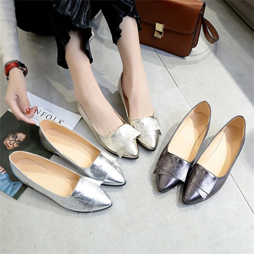 pointed flat shoes