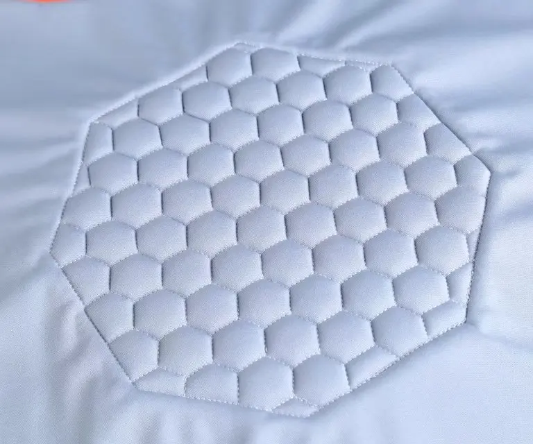 7462965731_1649322912