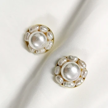 

Peri'sBox Round Floral Pearl Stud Earrings Natural Freshwater Pearl Circle Geometric Earrings French Gold Earrings for Women New