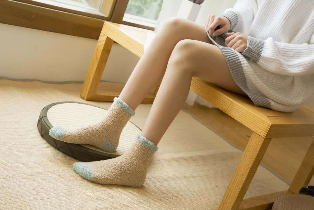 Утепленные женские кашемировые носки; милые плюшевые теплые домашние носки для сна; забавные женские носки; коралловые пушистые теплые носки для ног; Sokken meias