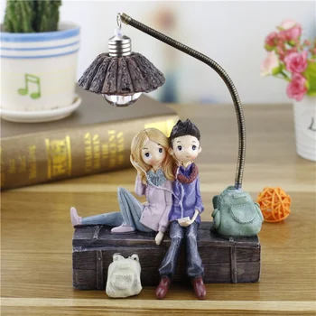 

1PC Cartoon Couple under the Night Light Miniature Figurines Christmas Decoration for Home Living Room Christmas Gift