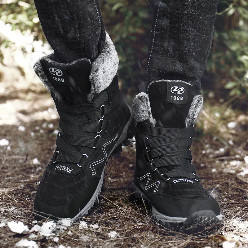 Большие размеры 39-46; новые зимние мужские ботинки; Плюшевые Теплые ботильоны; водонепроницаемые кожаные зимние ботинки; уличные дезерты; Военная обувь - Цвет: Черный
