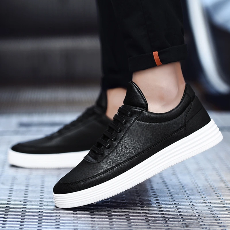 Men Sneakers Soft Leather Casual Shoes 