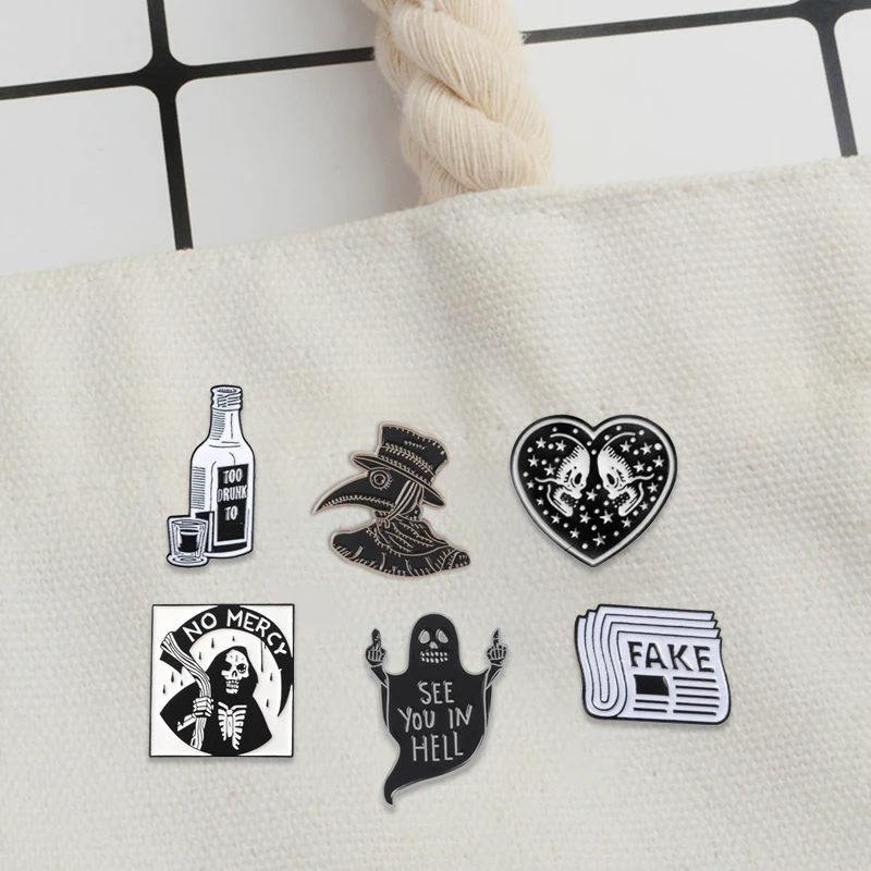 

Dark punk enamel pin Plague doctor ghost grim Reaper crow brooch Skull heart Lapel pins badge Clothes bag jewelry gift wholesale