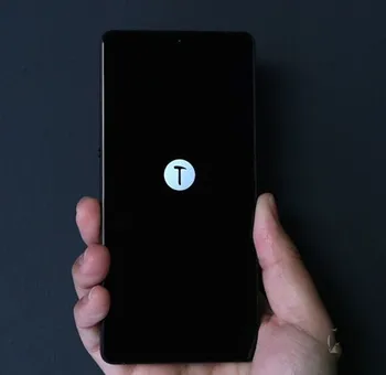 

In Stock Original Smartisan Nut Pro 2 4G LTE Mobile Phone Fingerprint 6G RAM 256G ROM 16.0MP Snapdragon 660 5.99" IPS 2160X1080