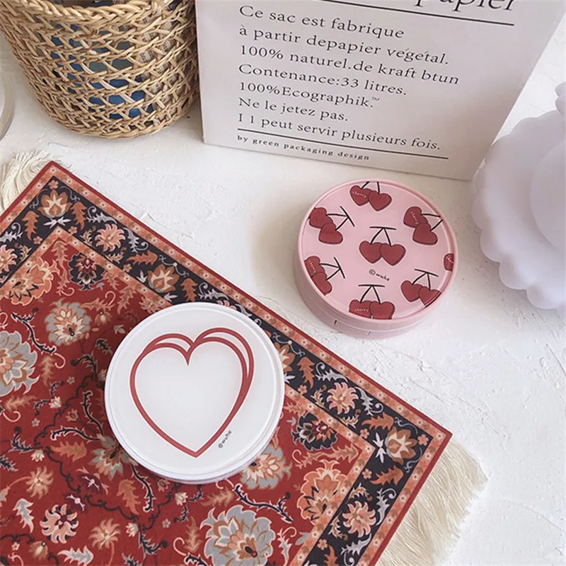 

New Arrival Contact Lens Case Female Man Portable Colored Container Lovely Contact Box Travel Kit Women Delicate Accessories