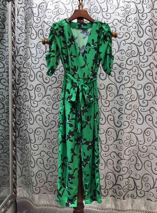 new winter women wrinkles sleeve V-neck lace waist print dress 1026