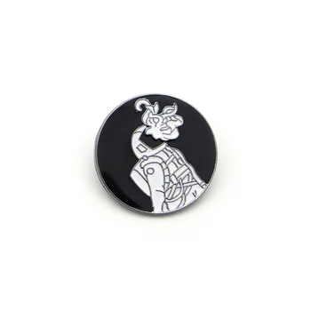 

30pcs/lot Enamel Pin Black and White Line Art Brooches Astronaut Badge Lapel / Hat Pin Badge Denim Jacket Oil Drop Badge DC196