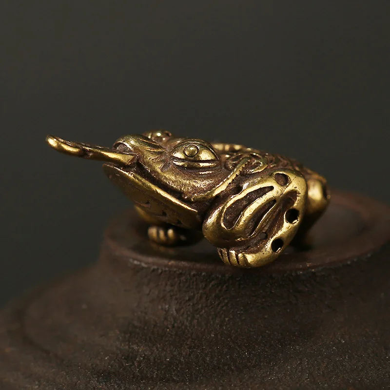 frog pendant (2)