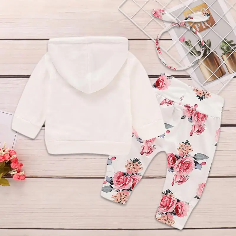 Комплект одежды для маленьких мальчиков и девочек, хлопковый свитер с капюшоном и длинными рукавами с цветочным принтом, штаны на завязках, повязка на голову, повседневный комплект