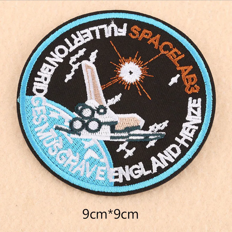 10880379442_1889361900