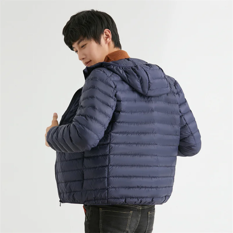 Men Autumn winter Ultra Lightweight Packable 90% Down Jacket Hooded Waterproof Windproof Down Coat Large Size Men Jackets