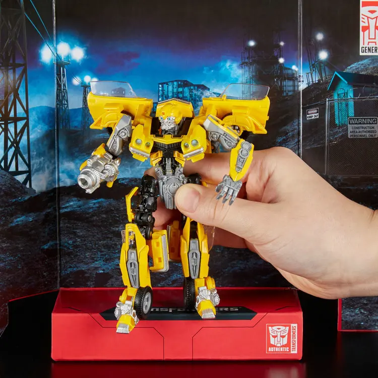 New Hasbro Transformers Studio Series 01 Deluxe Class Bumblebee Action Figure 