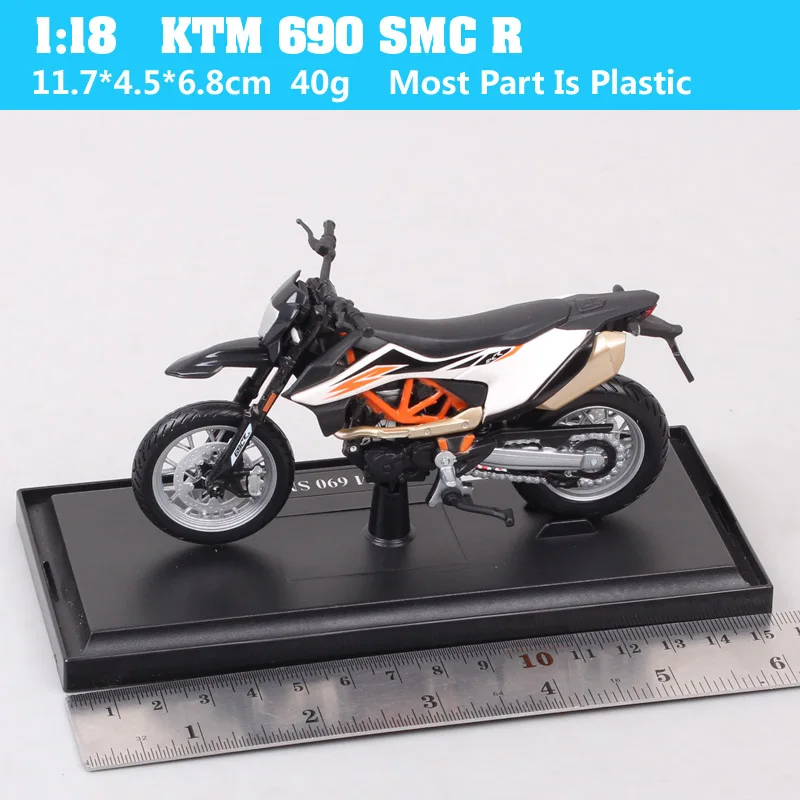 Small Maisto Motard Supermoto 690 Smc R 