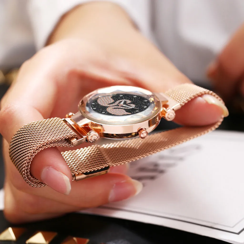 Женские часы reloj на магнитной застежке Дамские Кварцевые с лебедем и