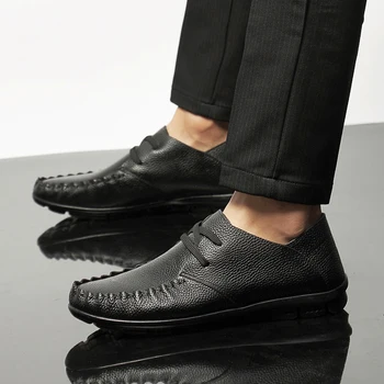

Mens Genuine Leather shoes fashion breathable Moccasin Driving flats Shoes outdoor lace up casual Flats Boat Shoes for Men