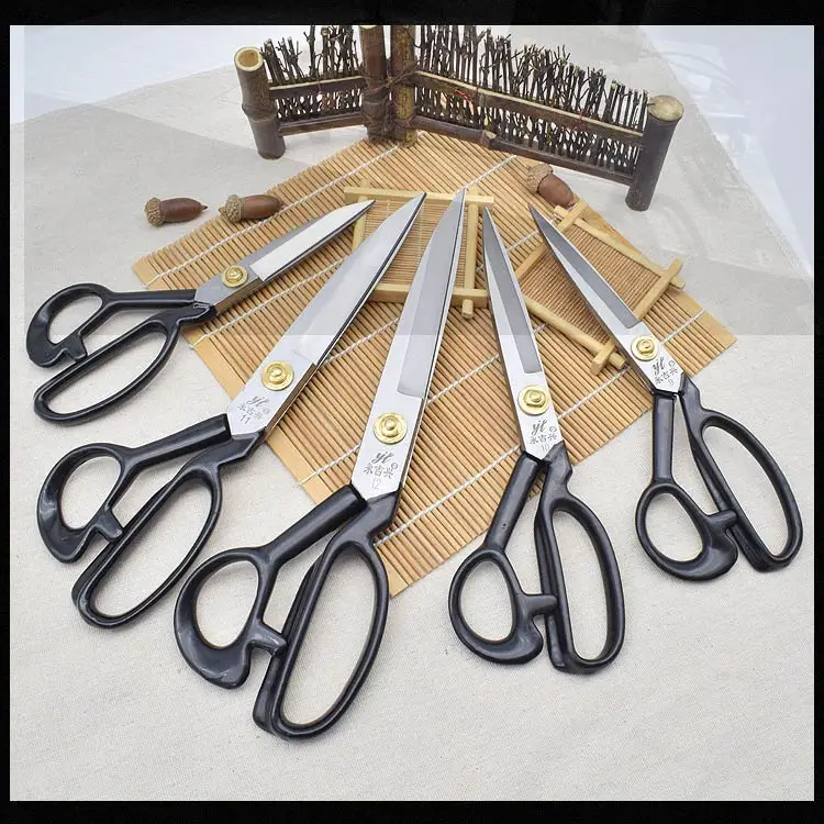 

Black And White High Quality Stainless Steel Embroidery And Sewing Scissors For Fabric Cutter Tool Sharp Needlework Scissors