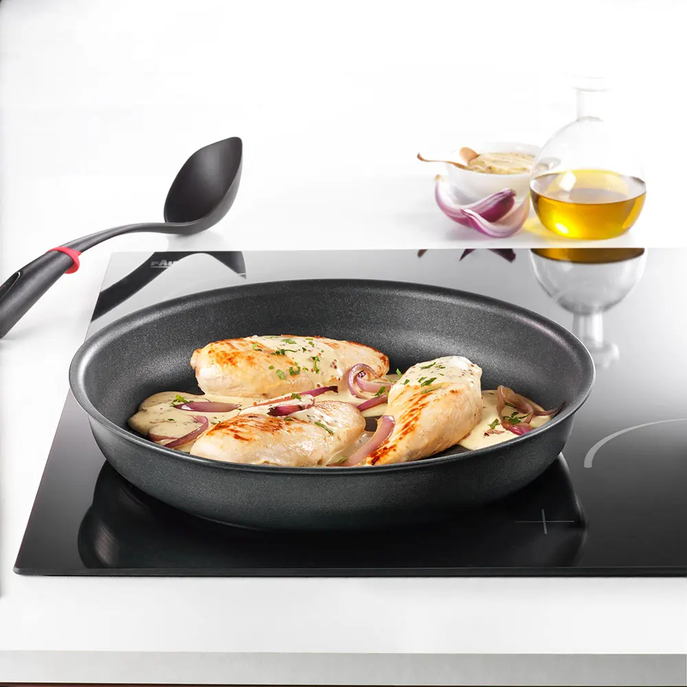 Набор посуды Tefal Ingenio Chef, сковороды 22/26см, ковши 16/18см, вок 26см, пластиковые крышки 16/18см, ложка, лопатка L6559802