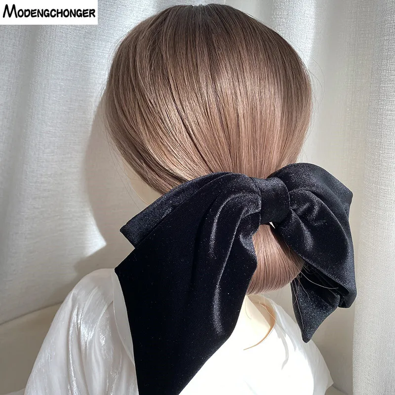 Wide Velvet Bow Barrette in Cream