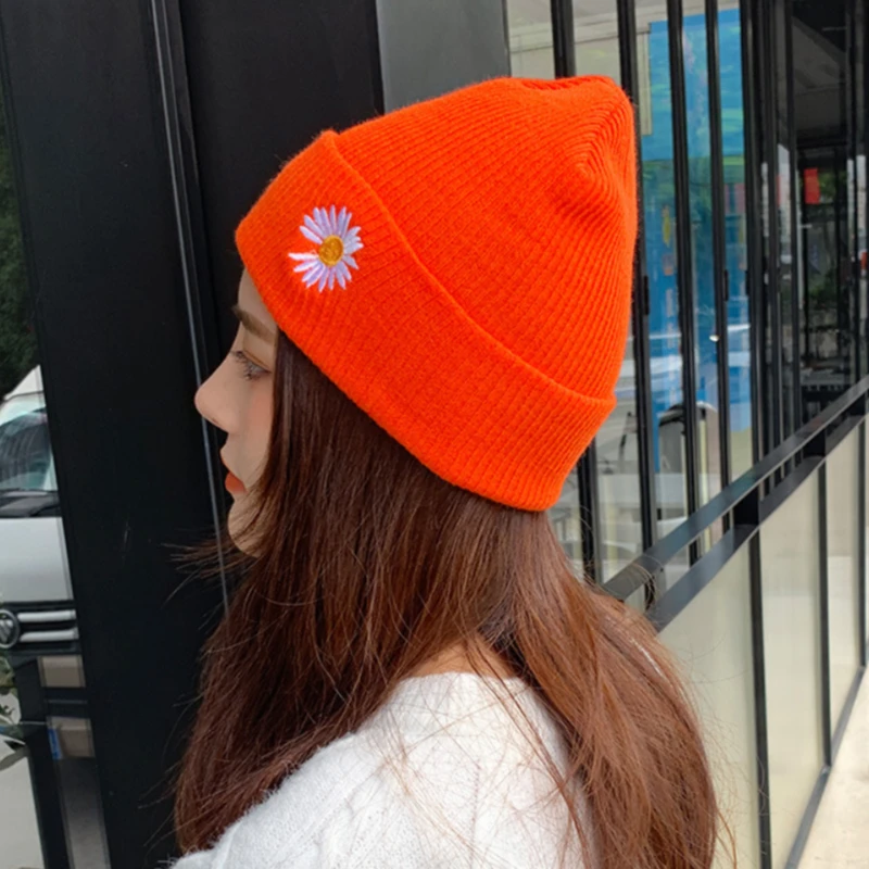 

SLECKTON Fashion Knitted Beanie Hats for Women Girls Winter Hat Embroidery Daisy Caps Melon Caps Hats Bonnet Solid Gorros Unisex