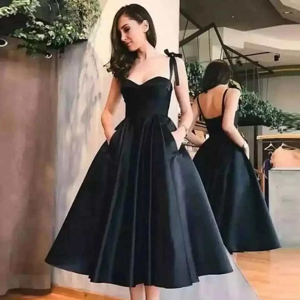 Black Short Cocktail Dresses 2021 Spaghetti Straps Sweetheart Neck Formal Party Backless Prom Gowns Satin robe Evening Dresses
