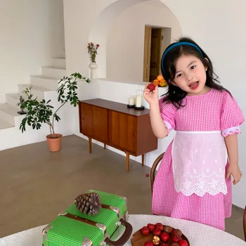 

Summer New Arrival Korean style hot selling short sleeve embroidery plaid sweet dress with lace apron for cute baby girls