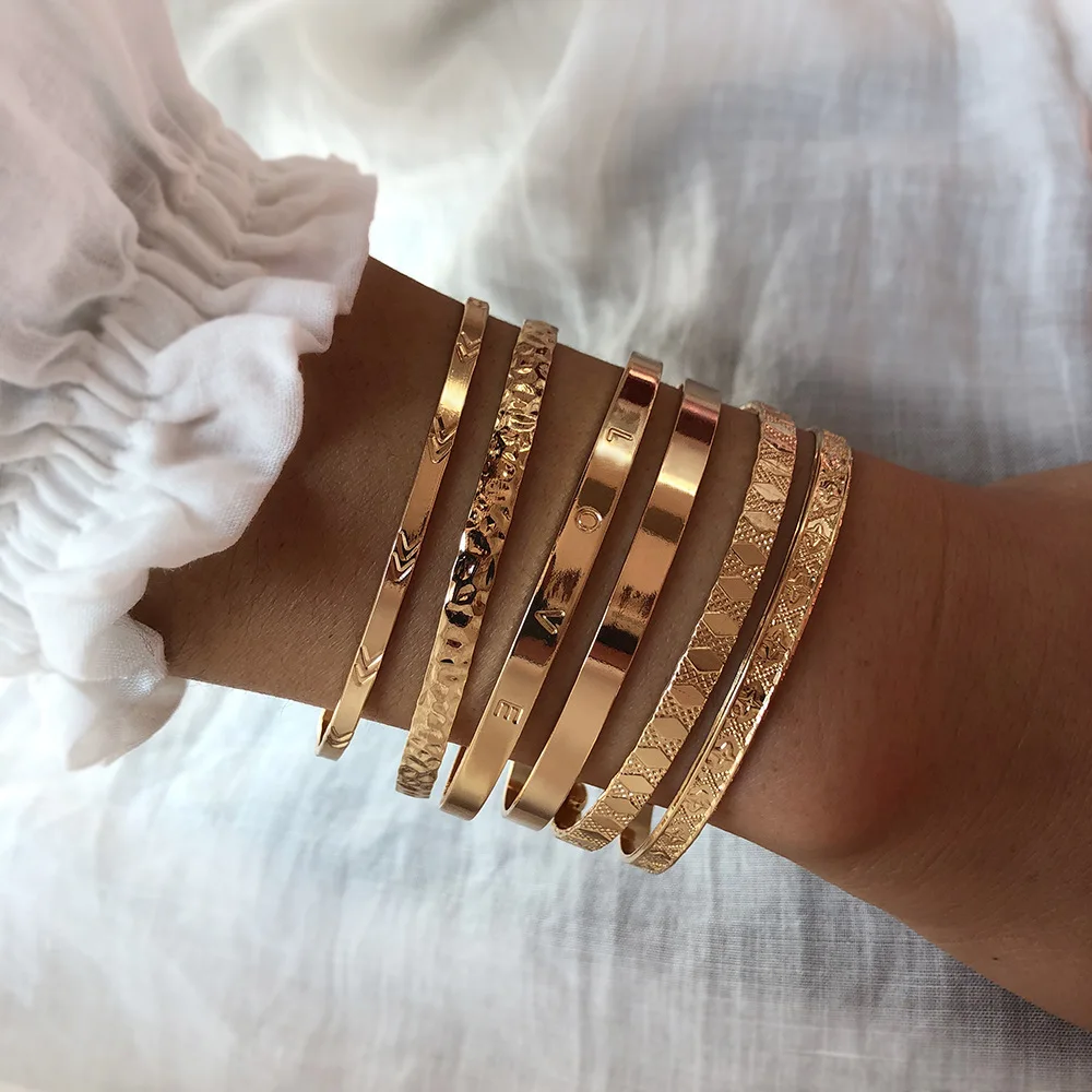

Style Popular Ornament Exaggerated Foreign Jewelry Exaggerated Multi-Packaged Combination Metal Bracelet Creative Bracelet