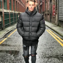 Новинка, стеганая ветрозащитная мужская зимняя куртка с капюшоном, новая хлопковая Мужская утолщенная стеганая уличная Теплая мужская хлопковая куртка