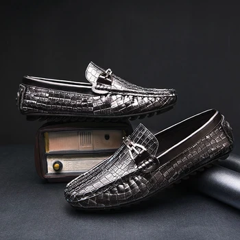 

Brand outdoor sports shoes men's shoes casual shoes leather snake skin pattern natural spring and autumn warm non-slip large siz