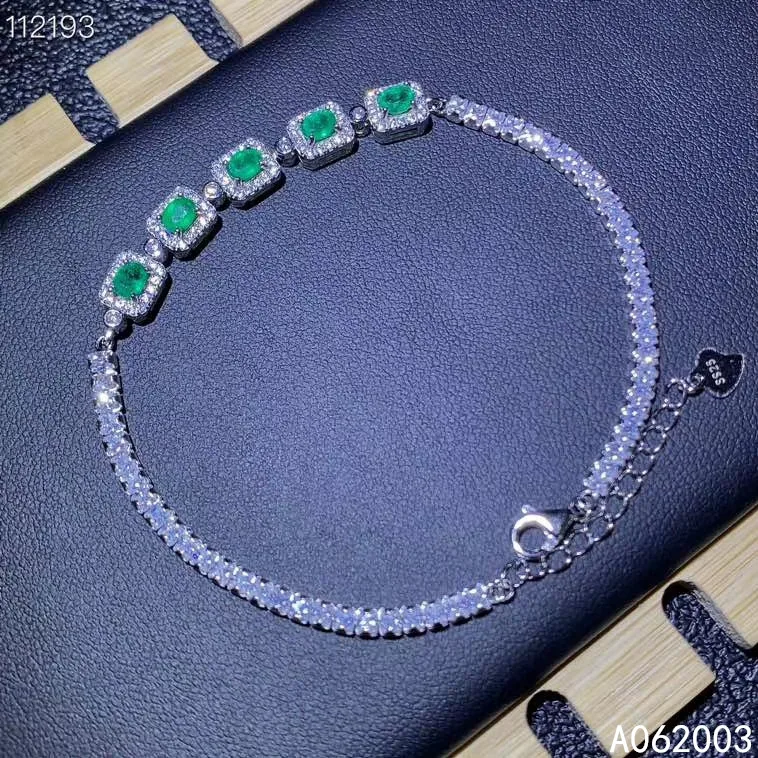 

KJJEAXCMY Fine Jewelry 925 Sterling Silver Inlaid GEM Emerald Women Girl Hand Bracelet Lovely Support Detection