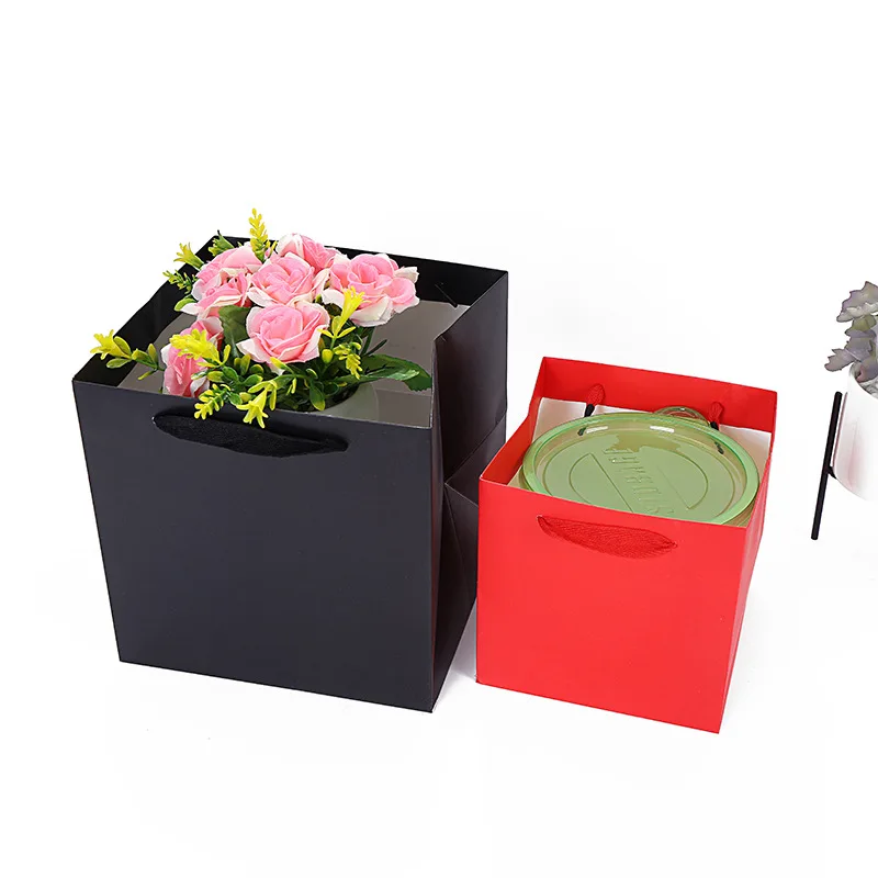 White Black Brown Red Paper Gift Bags Kraft Paper Candy Box With Handle Wedding Birthday Party Gift Package Boxes Gift Cases