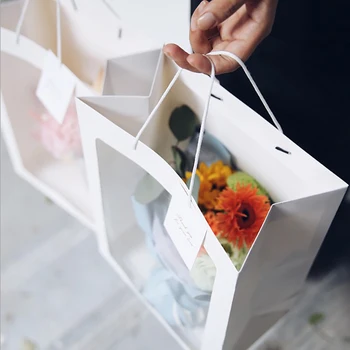 

5pcs / Set Transparent Window Tote Bag Birthday Gift Flower Bag Wedding Holiday Candy Paper Packaging Bag
