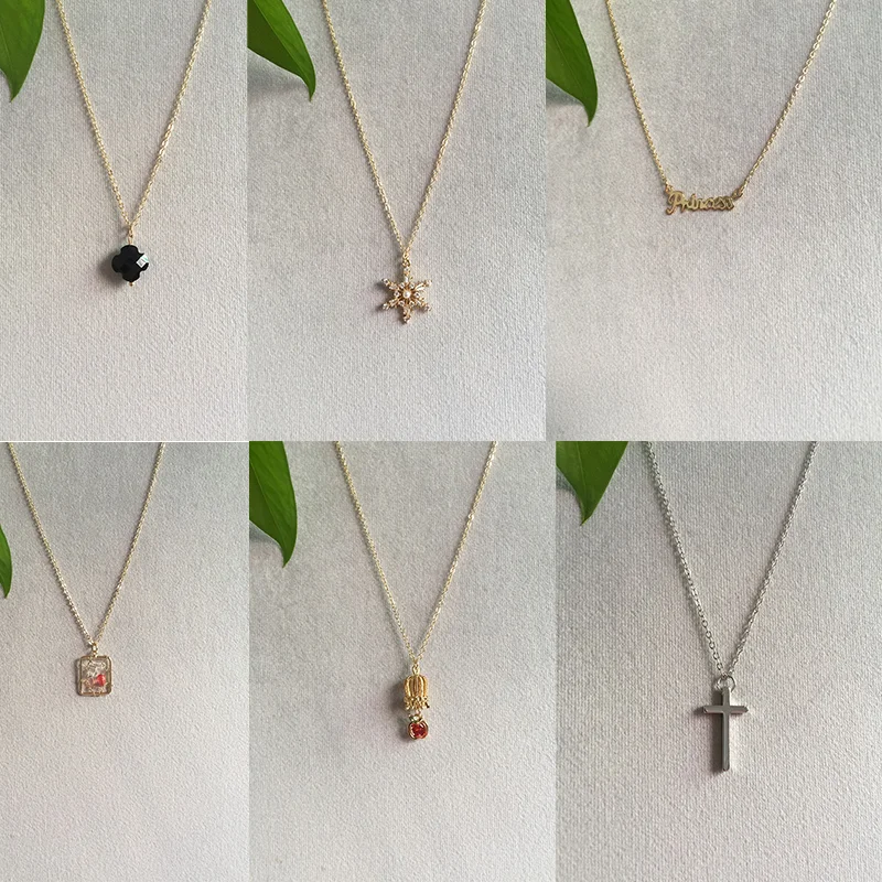 

2019 New Plating Gold Gold Silver Crystal Crystal Lucky Grass Four-leaf Clover Fashion Pop Necklace Necklace Women Gold Chain