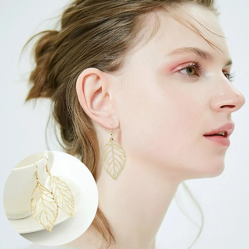 

Forest metal leaf earrings, new leaf earrings, fashionable women, simple Europe and the United States.