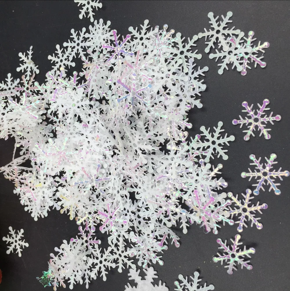 200ps 3cm White Plastic Artificial Snowflake Frozen Party Christmas Decorations for Home Winter Wedding Decorations Navidad - Цвет: 200pcs 3cm snow