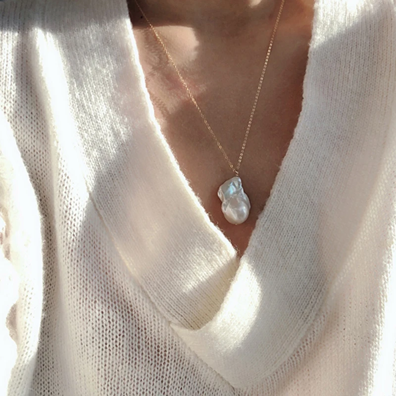 Peri'sBox Large Baroque Pearl Necklaces 