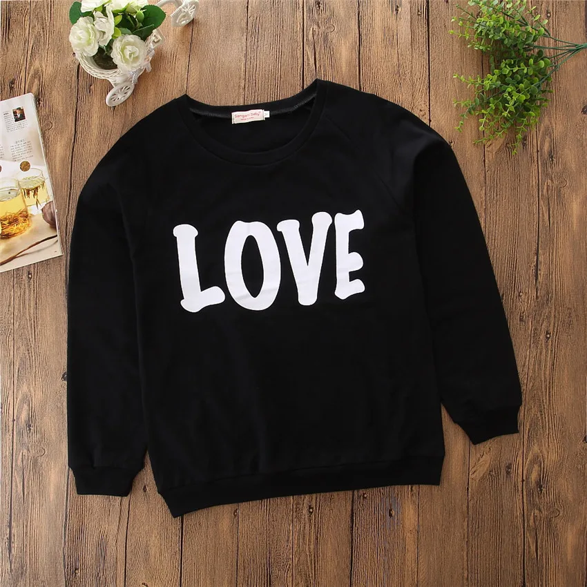 Новая зимняя одежда для мамы и дочки свитер с длинными рукавами и круглым вырезом и надписью «LOVE» для родителей и детей одинаковые комплекты для семьи