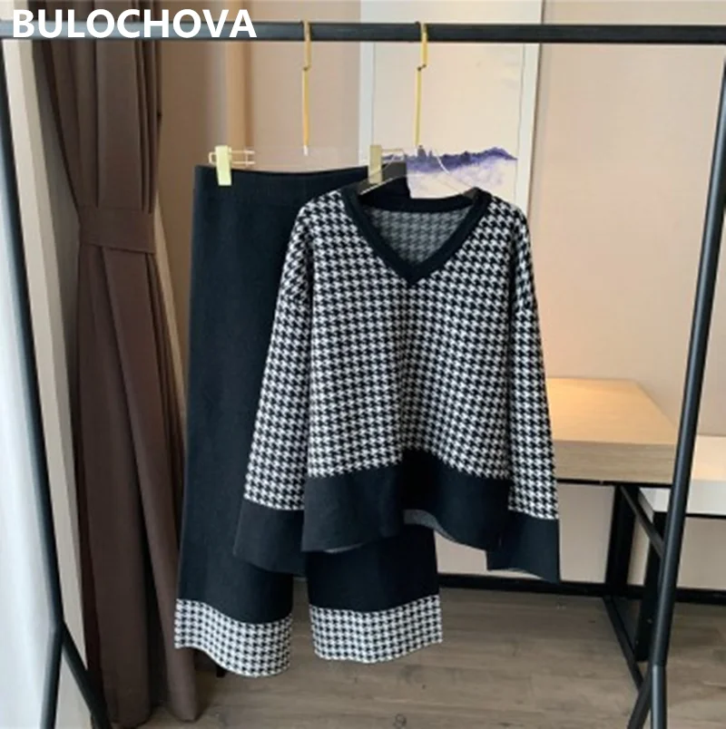 

2021 Autumn Winter Women's Sweater Suits V Neck Pullovers Knitted Plaid Tops + Wide Leg Pants Full Length 2 Pieces Sets Female