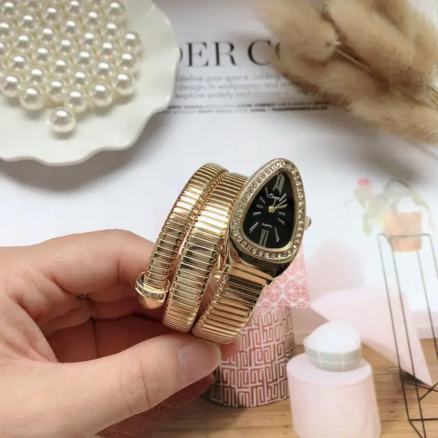 Unique Snake Shaped Women Watches With Rhinestone Fashion Luxury Brand Ladies Watch Diamond Snake Bracelet Watch Women Gold black