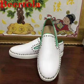 

Leather Casual Men's Shoes Rivets White Flats Shoes Men Green Rim Slip On Loafers Men Autumn Spikes Chic Leisure Shoes For Men
