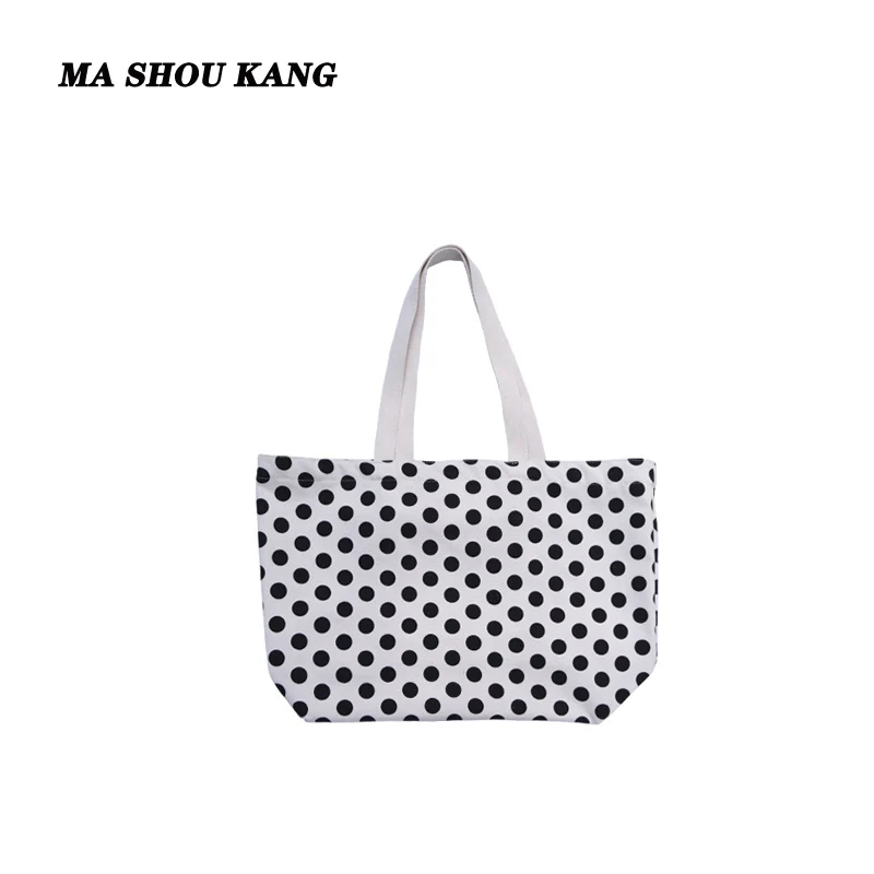

2020 new spring retro style fashion wild simple retro big wave point large capacity shoulder canvas bag