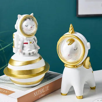 

Nordic Luxury Pet Astronaut Figurine Miniature Model Modern Art Animal Figurine Ornament Home Decoration Accessories Room Decor